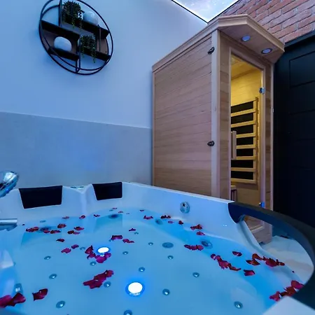 In The Sky Z Prywatna Sauna I Jacuzzi By Dream Apartament *