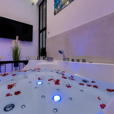 In The Sky Z Prywatna Sauna I Jacuzzi By Dream *